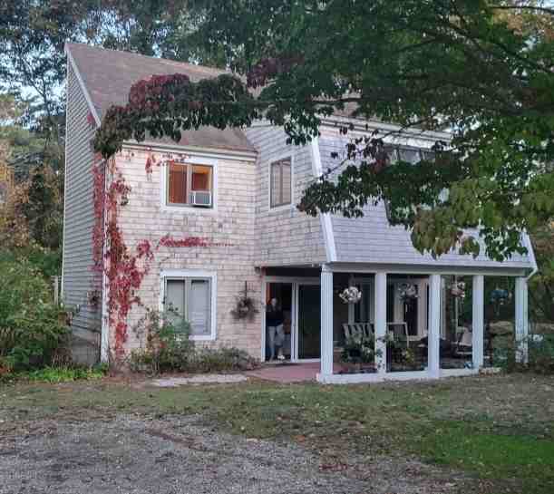 2022-10-21 house.jpg